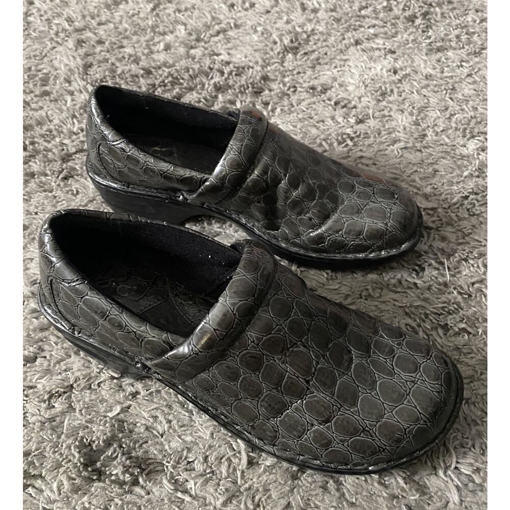 B.o.c. Womens Peggy Clogs Gray Patent Crocodile Round Toe Slip On Size 8 - Picture 3 of 10